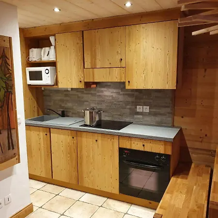 Appartement Chaleureux 4-6 Pers Chamois Appt H2 *